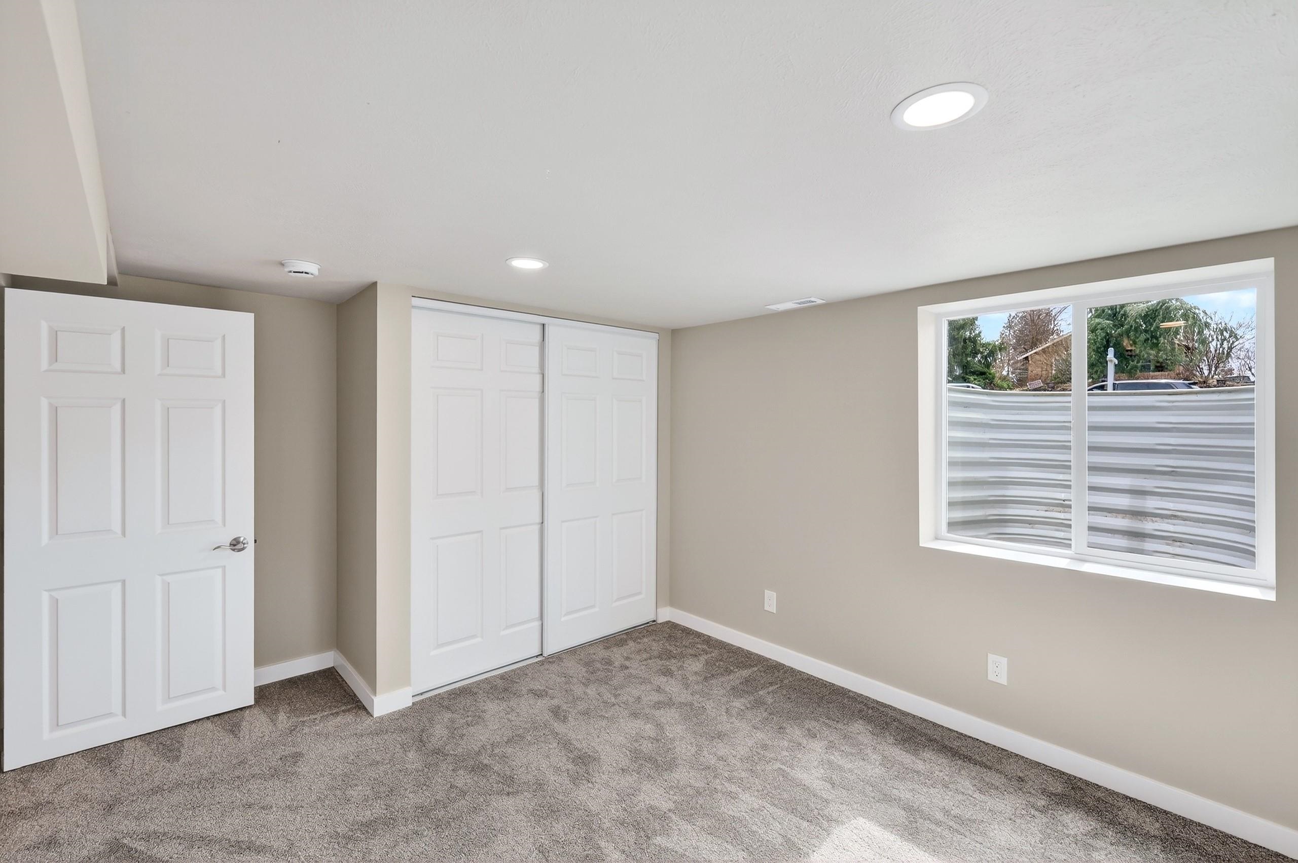 915 East 34th Avenue Spokane, WA 99203 - Photo 11 of 21