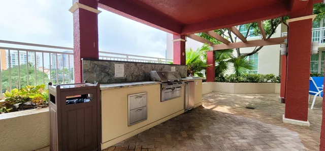 $1,199,000 | 410 Evernia Street, Unit 701, West Palm Beach, FL 33401