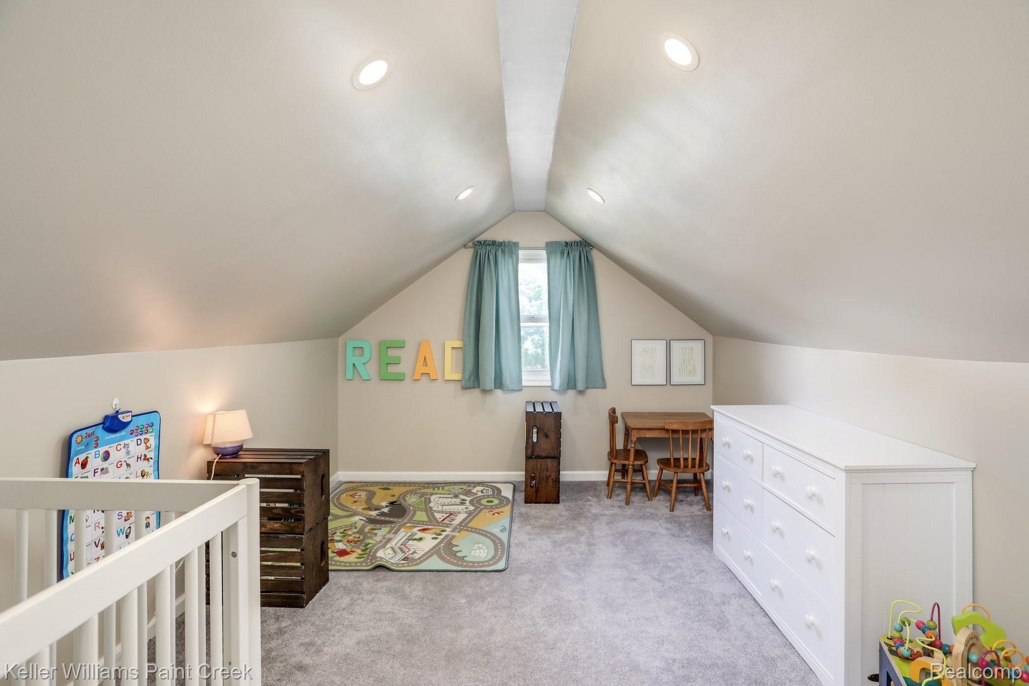 2380 Melvin Avenue Rochester, MI 48307 - Photo 11 of 19 19-web-or-mls-2380 Melvin Avenue Rochester Hills021.jpg