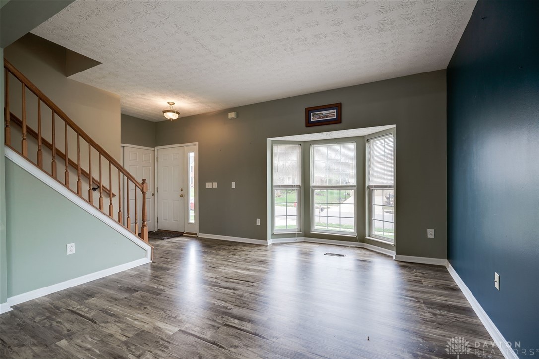 135 Farmridge Road Springboro, OH 45066 - Photo 8 of 38