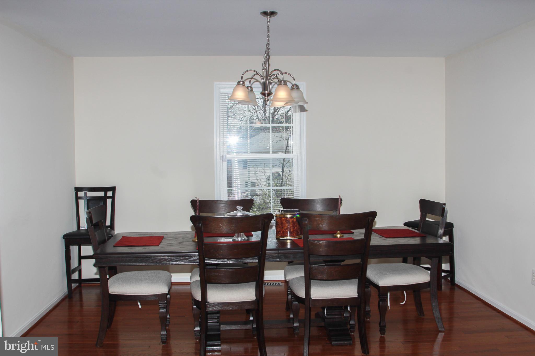 8903 Temple Hill Road Clinton, MD 20735 - Photo 6 of 26 dining room