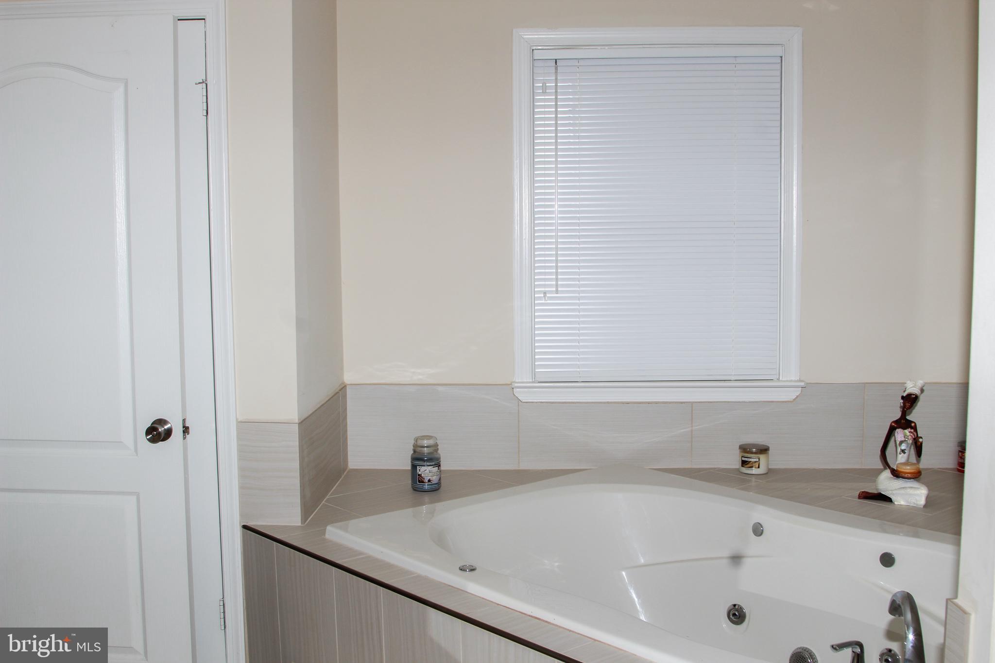 8903 Temple Hill Road Clinton, MD 20735 - Photo 9 of 26 bathroom
