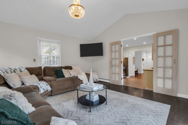 37 Schmitt Road West Orange, NJ 07052 - Photo 4 of 33