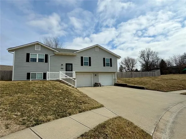 $325,000 | 1801 North Alco Avenue, Maryville, MO 64468