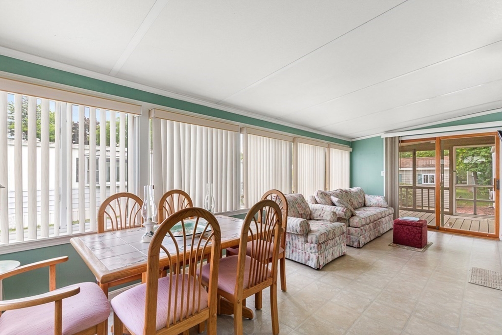7 Robert Road Plainville, MA 02762 - Photo 6 of 38 Gallery Image 6
