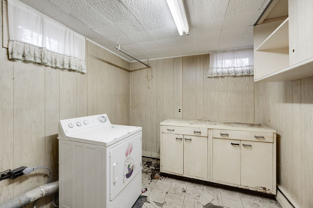 48 Murphy Road Hyannis, MA 02601 - Photo 24 of 31 a utility room with dryer and washer