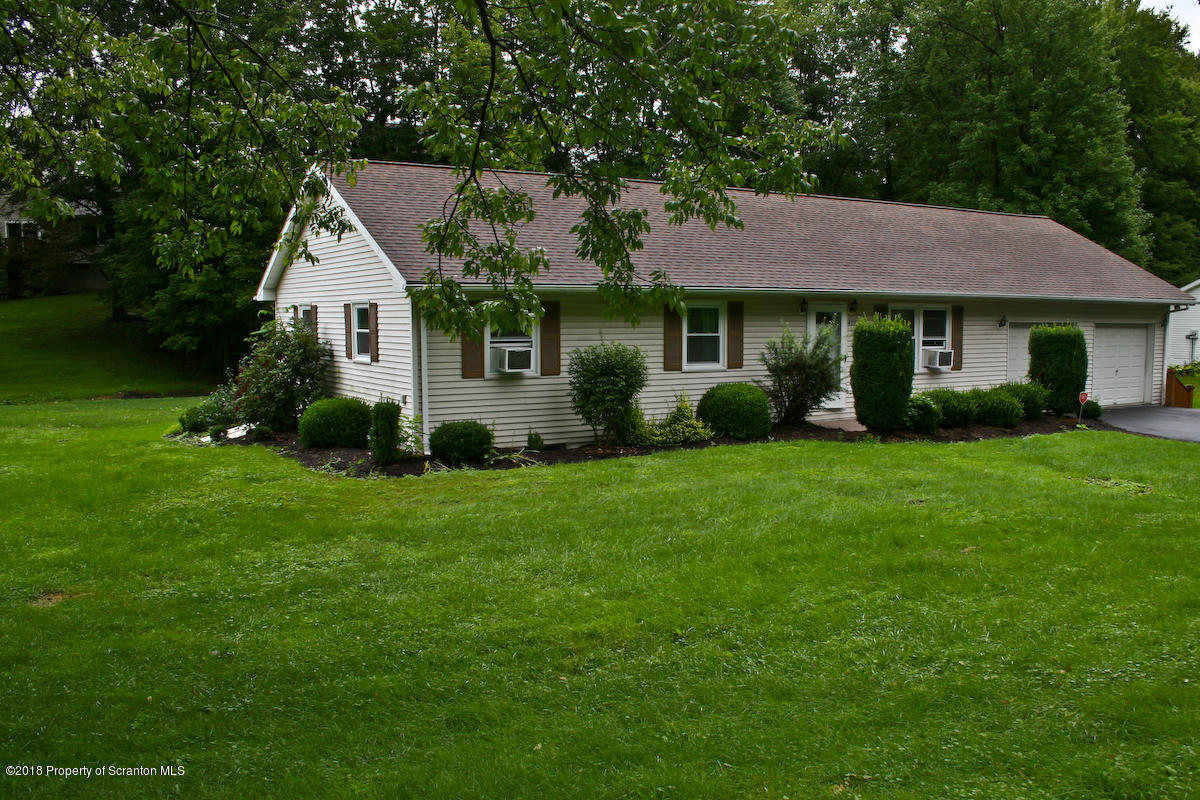 472 Willowbrook Road Clarks Summit, PA 18411 - Photo 3 of 24 Gallery Image 3