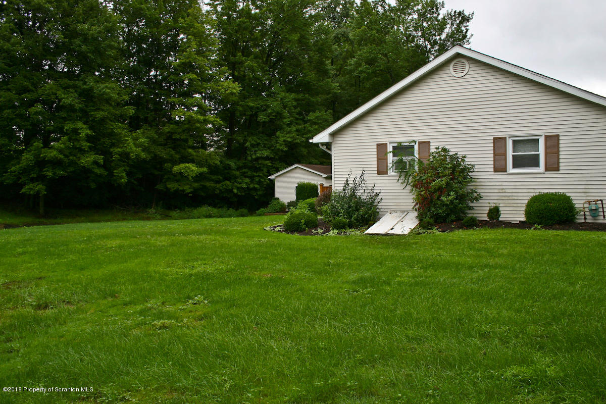 472 Willowbrook Road Clarks Summit, PA 18411 - Photo 7 of 24 Gallery Image 7