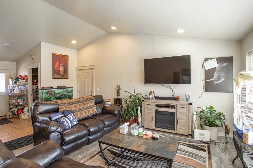 7327 East Rutter Avenue Spokane Valley, WA 99212 - Photo 3 of 16