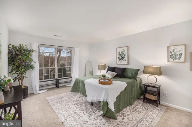 $365,000 | 4561 Interlachen Court, Unit F, Alexandria, VA 22312