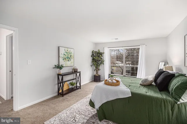 $365,000 | 4561 Interlachen Court, Unit F, Alexandria, VA 22312