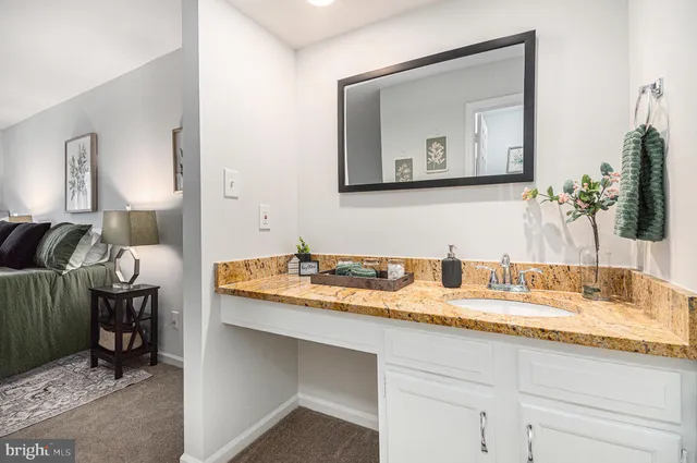 $365,000 | 4561 Interlachen Court, Unit F, Alexandria, VA 22312