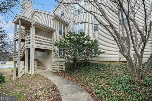 $365,000 | 4561 Interlachen Court, Unit F, Alexandria, VA 22312