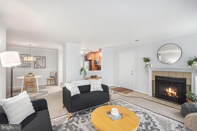 $365,000 | 4561 Interlachen Court, Unit F, Alexandria, VA 22312