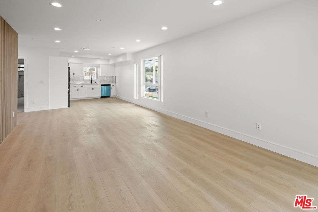 2700 Fletcher Drive, Unit A Los Angeles, CA 90039 - Photo 14 of 33 a view of empty room with wooden floor