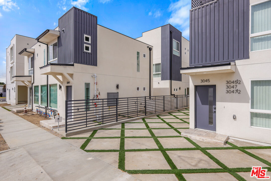 2700 Fletcher Drive, Unit A Los Angeles, CA 90039 - Photo 32 of 33