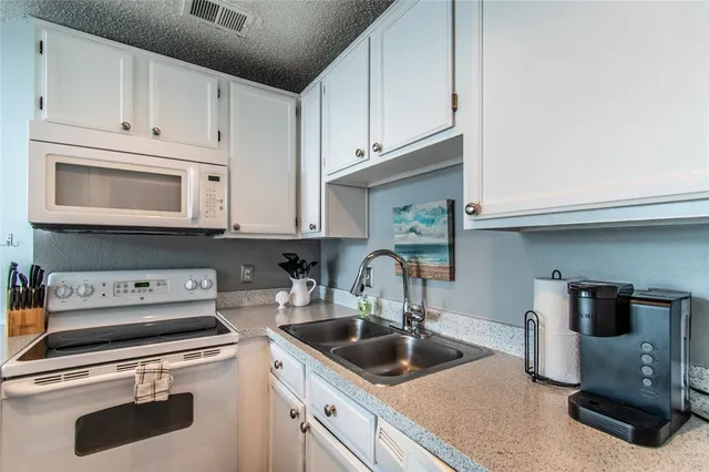 $260,000 | 14721 Whitecap Boulevard, Unit 385, Corpus Christi, TX 78418