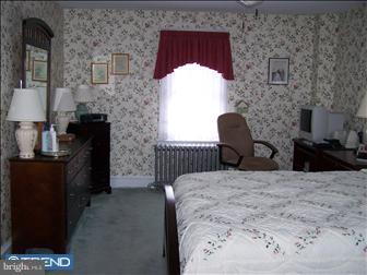 400 Pomeroy Street Ridley Park, PA 19078 - Photo 5 of 6 Bedroom - Main