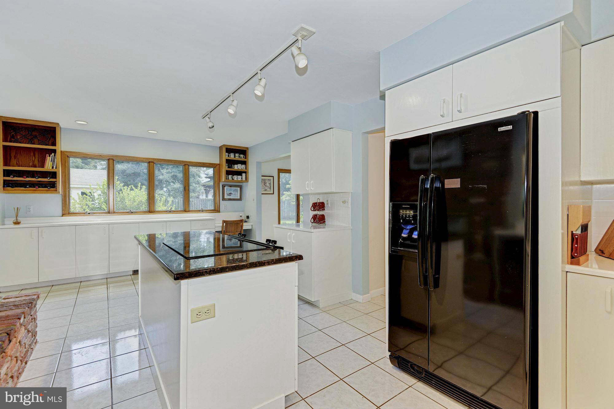 2004 Elmwood Road Annapolis, MD 21409 - Photo 9 of 30 Granite Island
