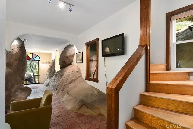 $1,275,000 | 8500 Val Verde Drive, West Hills, CA 91304