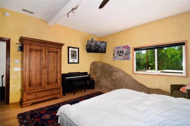 $1,275,000 | 8500 Val Verde Drive, West Hills, CA 91304