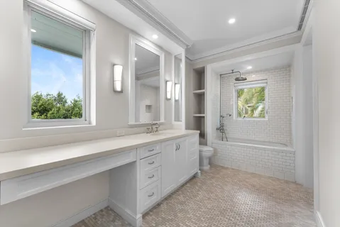 $6,000,000 | 17552 Fieldbrook Circle East, Boca Raton, FL 33496