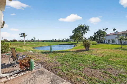 $330,000 | 6210 Sun Boulevard, Unit 112, St. Petersburg, FL 33715