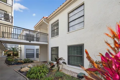 $330,000 | 6210 Sun Boulevard, Unit 112, St. Petersburg, FL 33715