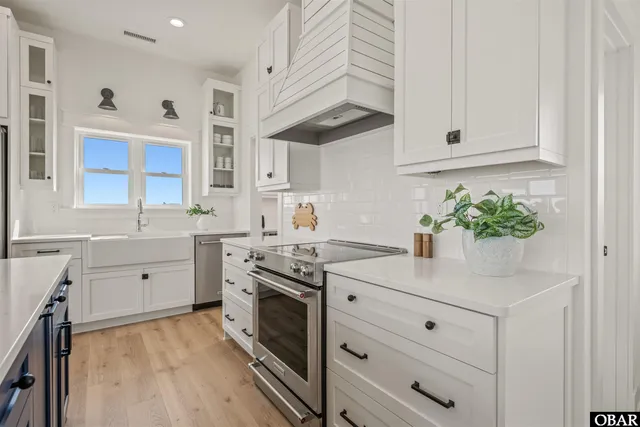 $1,695,000 | 1937 Sandfiddler Road, Corolla, NC 27927