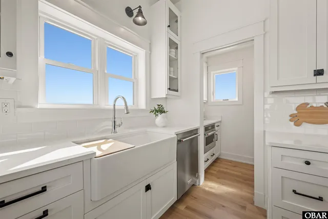 $1,695,000 | 1937 Sandfiddler Road, Corolla, NC 27927