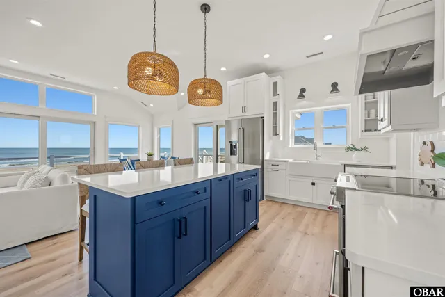 $1,695,000 | 1937 Sandfiddler Road, Corolla, NC 27927