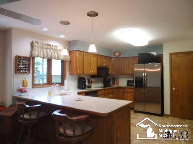 8560 Jackman Road Temperance, MI 48182 - Photo 5 of 33 Kitchen