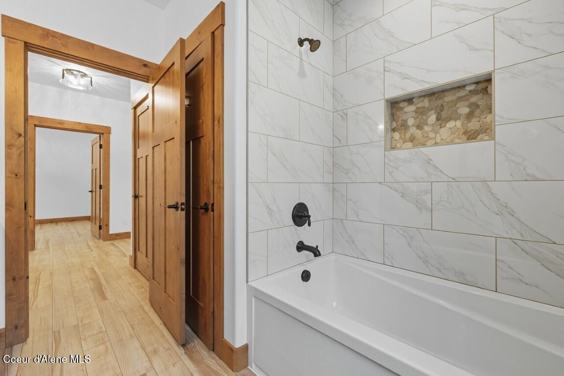 12664 East Howard Road Athol, ID 83801 - Photo 21 of 40 Bathroom