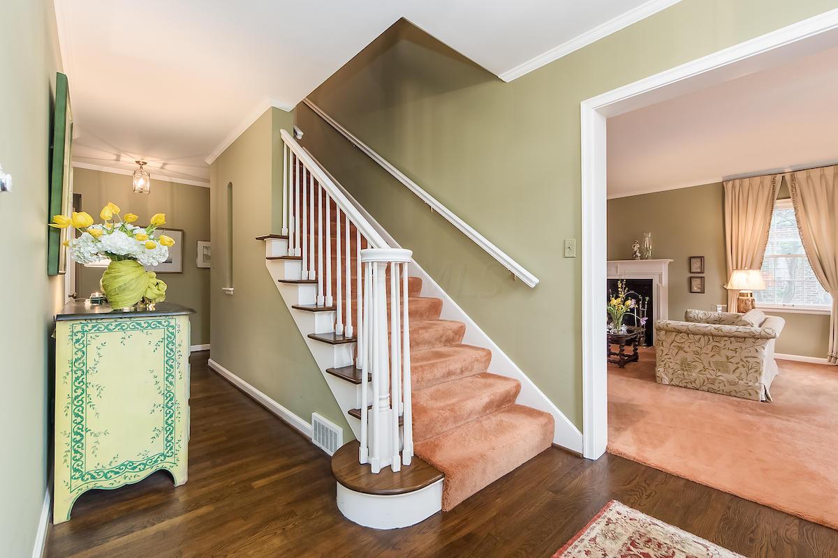 2265 Abington Road Columbus, OH 43221 - Photo 3 of 37