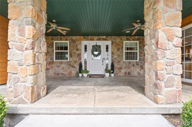 $1,399,000 | 22380 East State Rte P, St. James, MO 65559