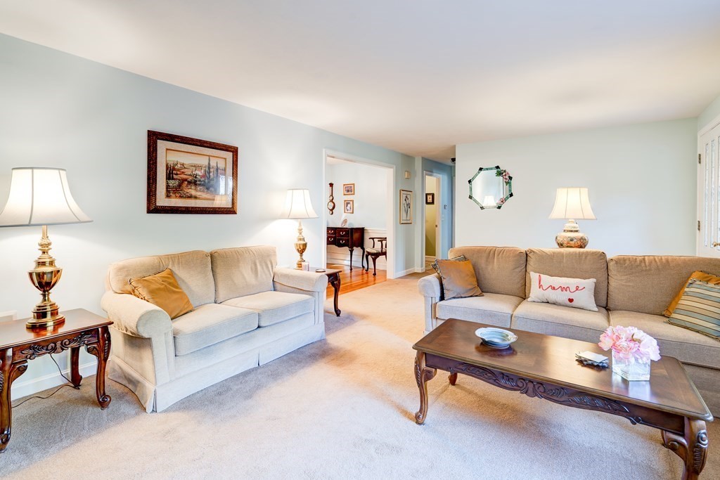 6 Long Meadow Road Westford, MA 01886 - Photo 4 of 32 Gallery Image 4