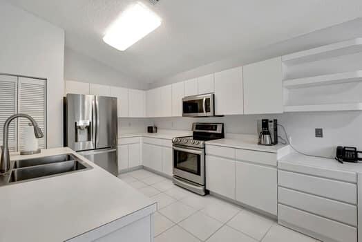 6298 Via Palladium Boca Raton, FL 33433 - Photo 11 of 34 large-01910d90-7869-7336-81a5-d9f088859a