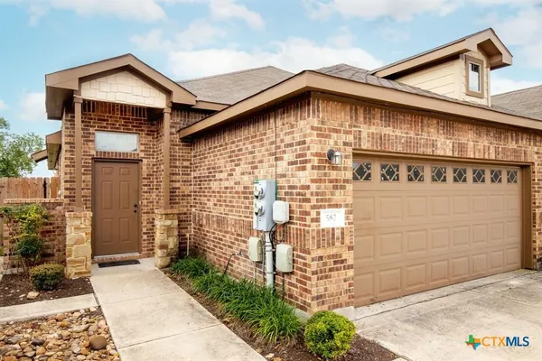 $1,550 | 586 Creekside Circle, New Braunfels, TX 78130