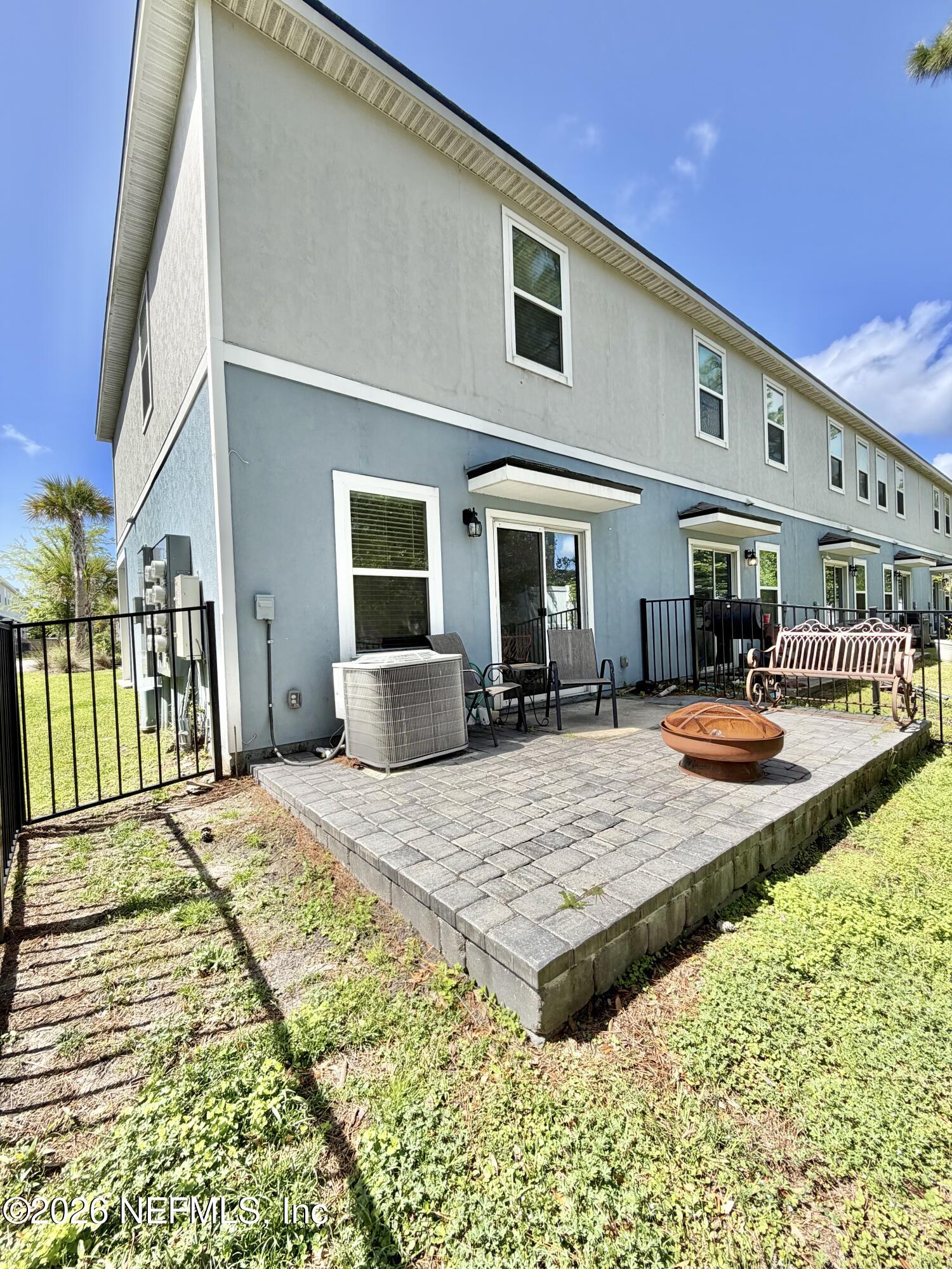 845 Observatory Parkway Jacksonville, FL 32218 - Photo 35 of 42 a swimming pool with outdoor seating and yard