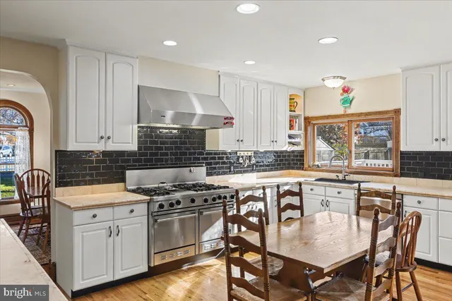 $500,000 | 210 East Montgomery Avenue, Hatboro, PA 19040