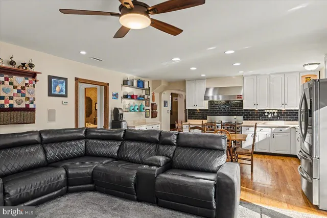 $500,000 | 210 East Montgomery Avenue, Hatboro, PA 19040