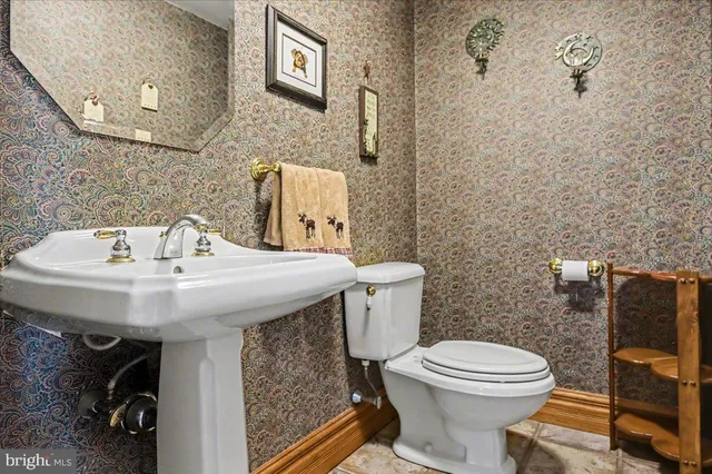 $500,000 | 210 East Montgomery Avenue, Hatboro, PA 19040