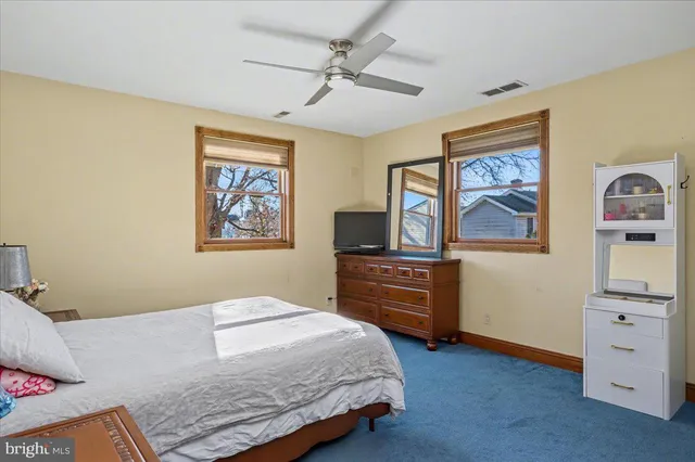 $500,000 | 210 East Montgomery Avenue, Hatboro, PA 19040