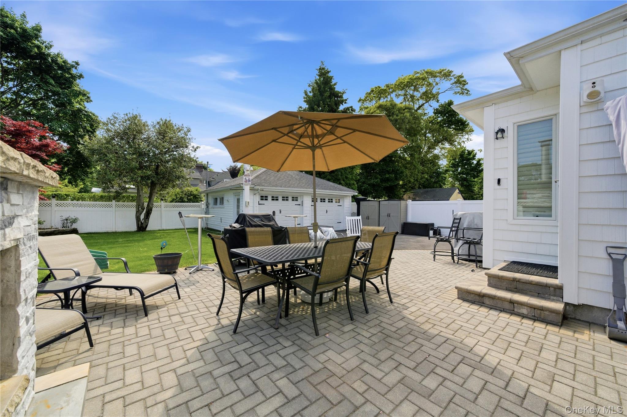 82 Sunset Road Bay Shore, NY 11706 - Photo 35 of 38