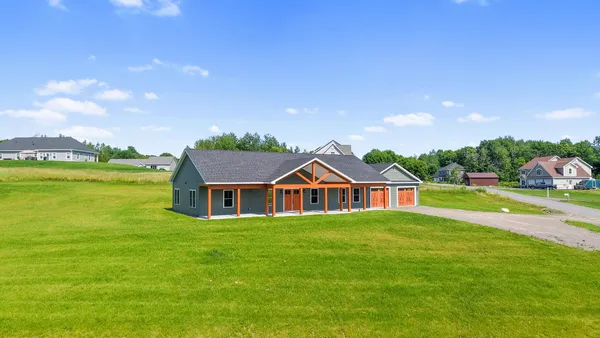 $574,900 | 21 Mia Ridge, Sidney, ME 04330