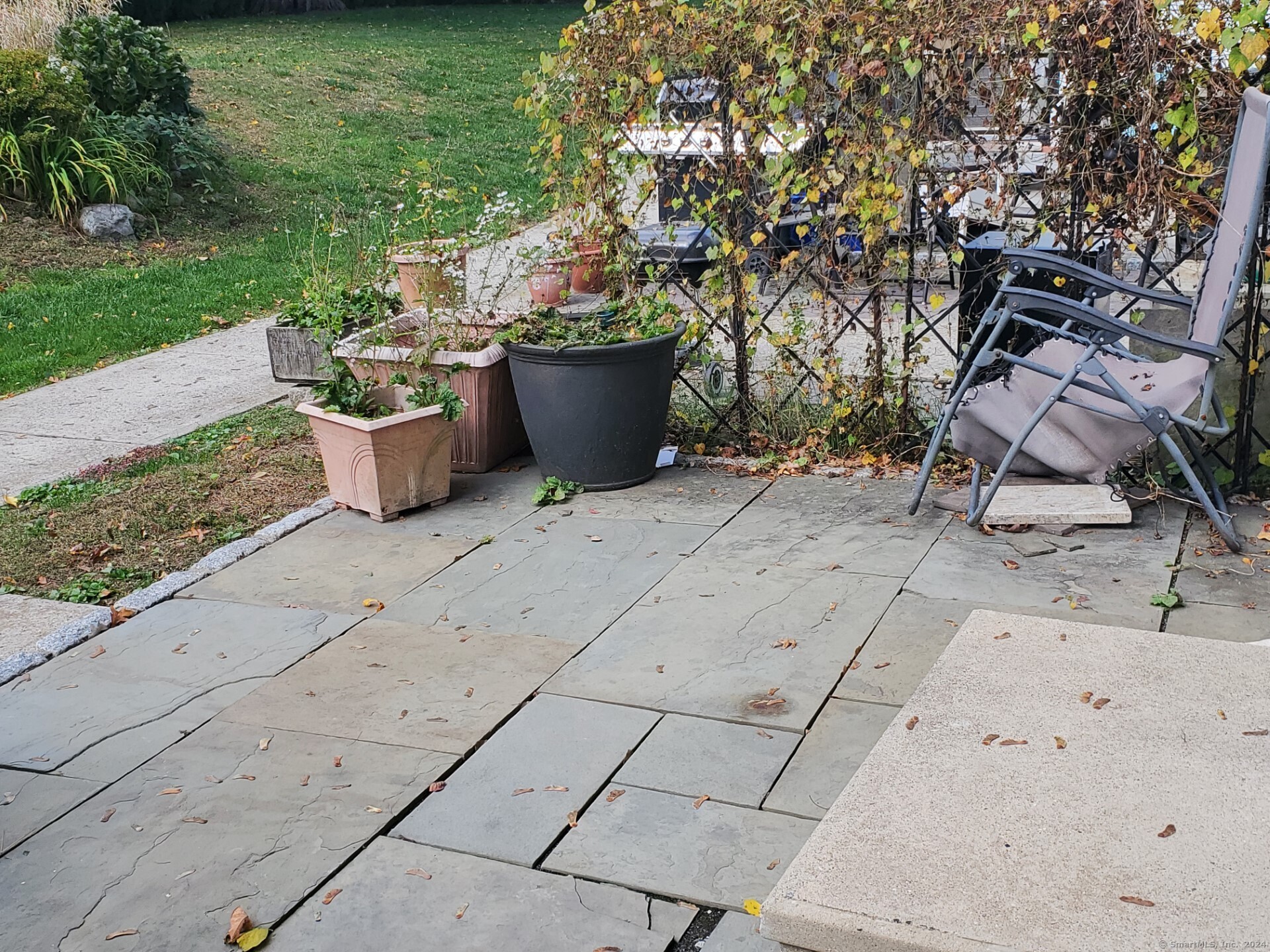 421 Sylvan Knoll Road Stamford, CT 06902 - Photo 7 of 9