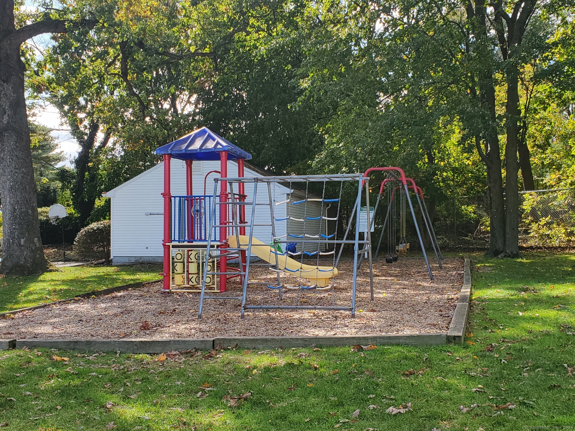 421 Sylvan Knoll Road Stamford, CT 06902 - Photo 9 of 9