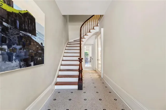 $2,495,000 | 2200 Prytania Street, New Orleans, LA 70130