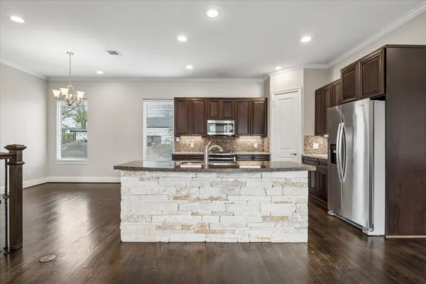 $3,450 | 1105 East 27th Street, Unit B, Houston, TX 77009