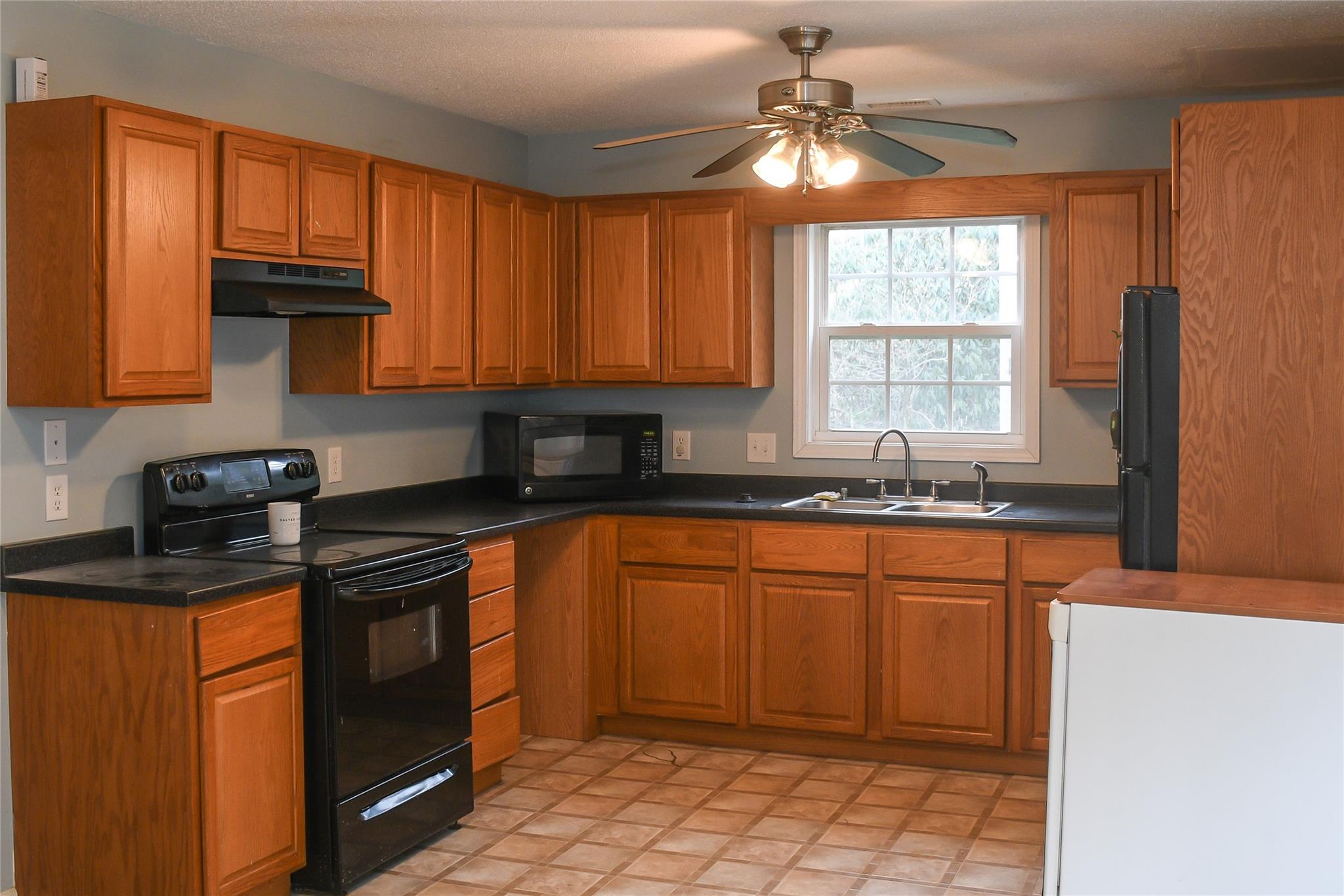 16414 Cruso Road Canton, NC 28716 - Photo 9 of 29 Gallery Image 9